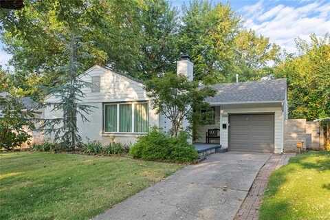 4918 S Madison Avenue, Tulsa, OK 74105