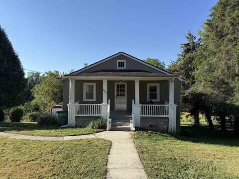 945 Montgomery Street, Christiansburg, VA 24073