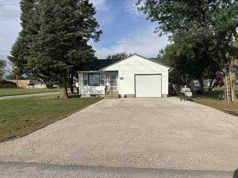 1022 Northwestern Drive, Storm Lake, IA 50588