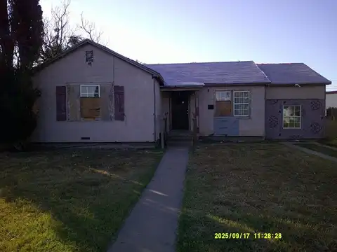 916 E 23rd St, Odessa, TX 79763