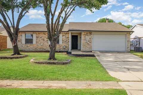 6321 Pierce Arrow Drive, Arlington, TX 76001