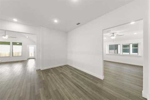1012 Norwich, Justin, TX 76247