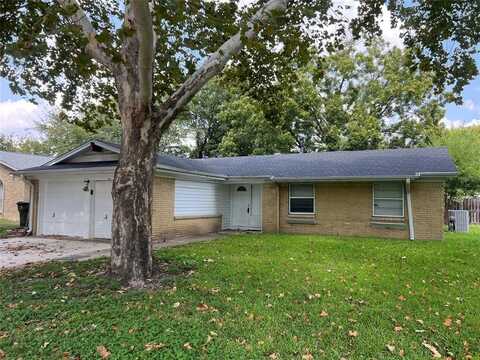 1013 Northshore Drive, Garland, TX 75040