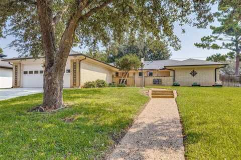 1821 E Cedar Elm Drive, Arlington, TX 76012