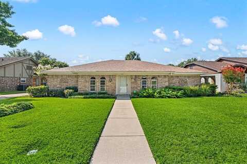 233 Hillview Drive, Hurst, TX 76054