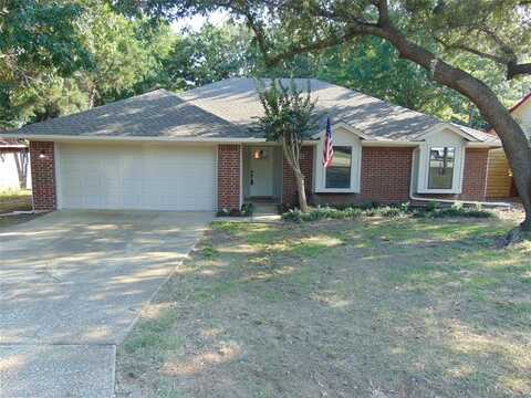 422 Oakwood Circle, Shady Shores, TX 76208