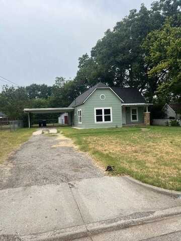 318 S Baker Street, Granbury, TX 76048