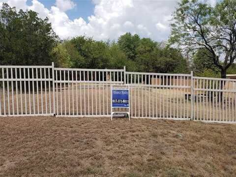2206 Beverly Drive, Granbury, TX 76048
