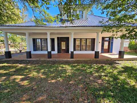 210 N Columbus Avenue, Louisville, MS 39339