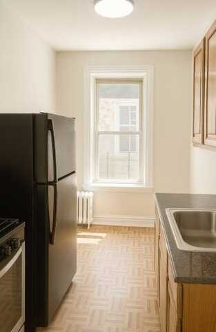 400 East 95th St, Brooklyn, NY 11212