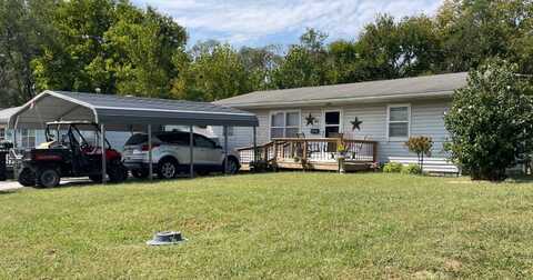305 N Adams St, Brunswick, MO 65236