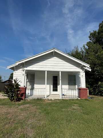330 S Lincoln St, Ponca City, OK 74601