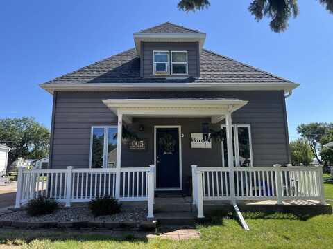 5 Illinois Avenue, Platte, SD 57369