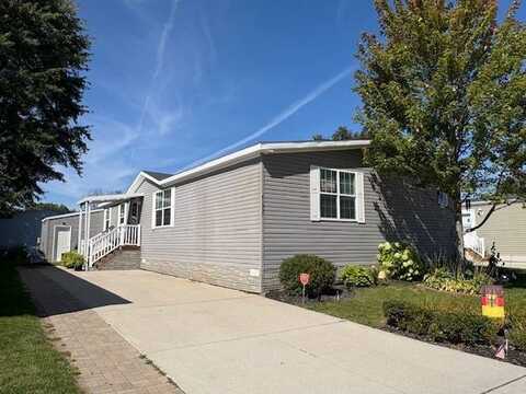 49997 Downing Ct, Shelby Township, MI 48315