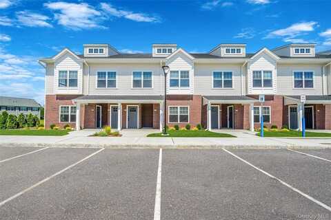 725 Eastview Drive, Central Islip, NY 11722
