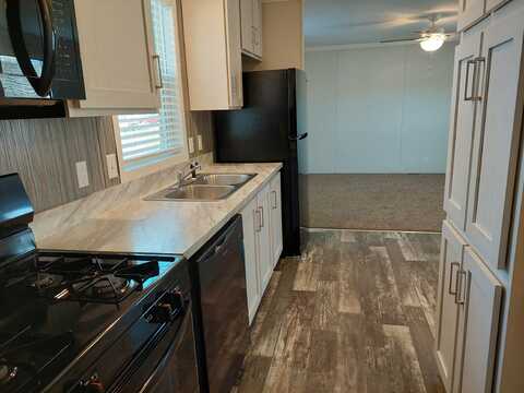 119 Mulberry, Belleville, MI 48111