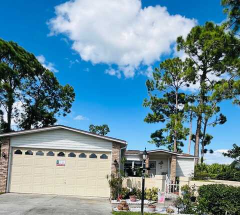 19471 Rolling Hills Ct., North Fort Myers, FL 33903