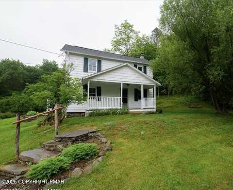 139 Henrys Crossing Road, Cresco, PA 18326