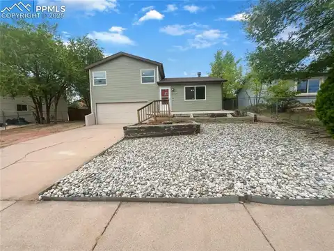 4150 Shining Way, Colorado Springs, CO 80916