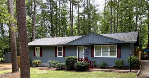 901 Heather Trail, Aberdeen, NC 28315
