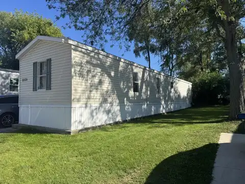 5331 Quartz, LOVES PARK, IL 61111