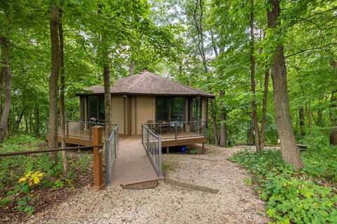8 Lost Ridge, GALENA, IL 61036