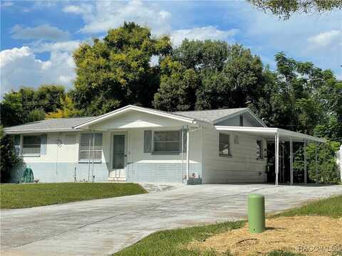 9 Oak Knoll Street, Beverly Hills, FL 34465