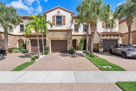 10450 Wellington Parc Dr, Wellington, FL 33449