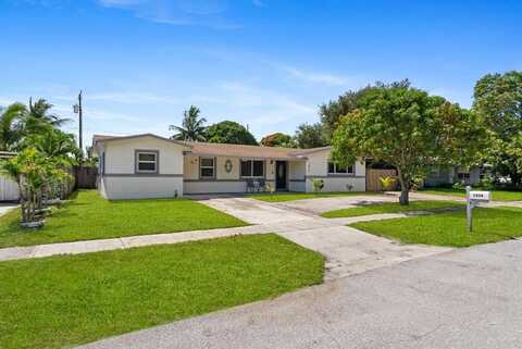 1434 W Trammell St, Lantana, FL 33462