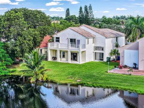 19126 SW 5th St, Pembroke Pines, FL 33029