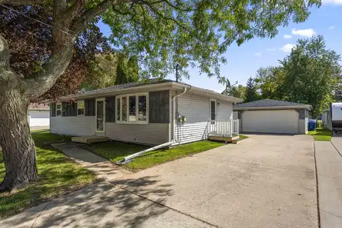 1121 ALVA Street, MENASHA, WI 54952