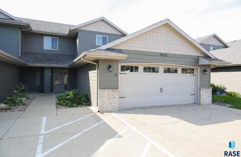 8901 W 32nd St, Sioux Falls, SD 57106