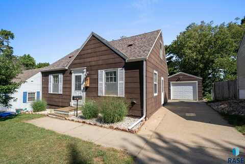 812 S Glendale Ave, Sioux Falls, SD 57104