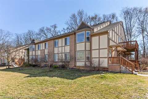 44900 BAYVIEW Drive, Novi, MI 48377