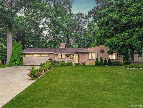 20308 Hcl Jackson, Grosse Ile, MI 48138