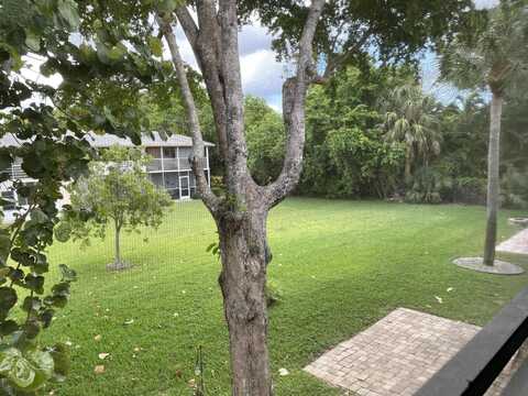61 Hastings D, West Palm Beach, FL 33417