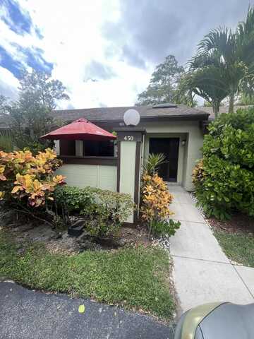 450 Knollwood Court, Royal Palm Beach, FL 33411