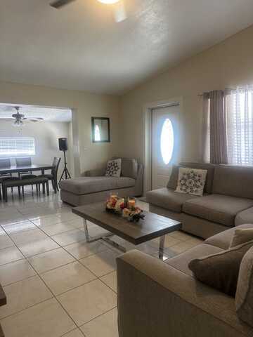 4220 NE Garand Lane NE, West Palm Beach, FL 33406
