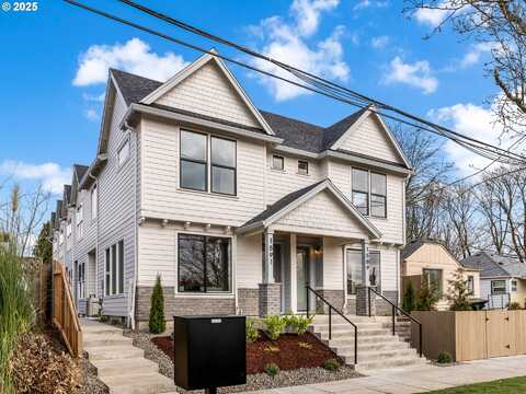 1597 N McClellan ST, Portland, OR 97217