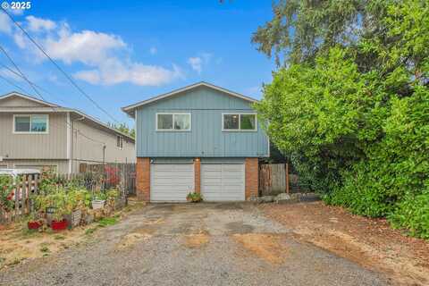 2424 SE PINE LN, Milwaukie, OR 97267
