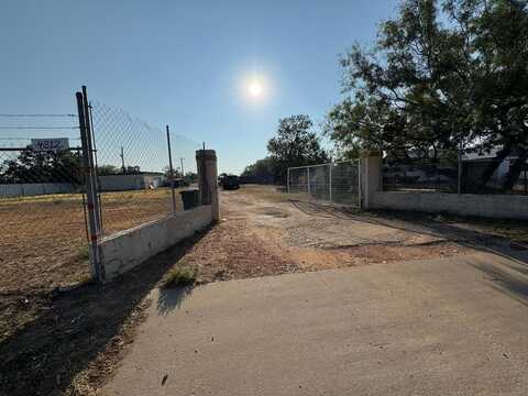 4312 Armstrong St, San Angelo, TX 76903