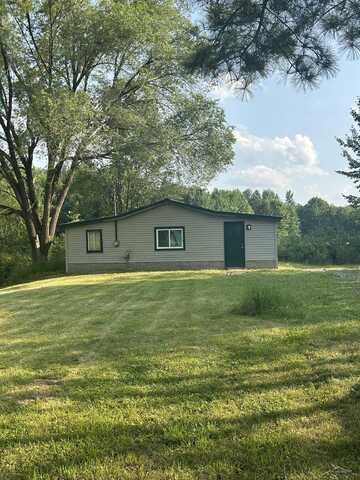 5381 Half Moon, Lake, MI 48632