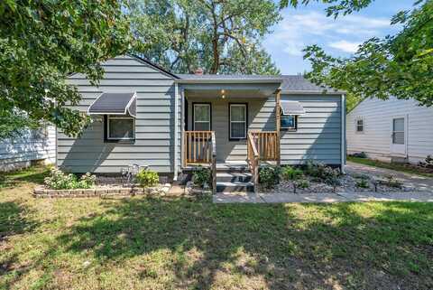 2112 S Laura Ave, Wichita, KS 67211
