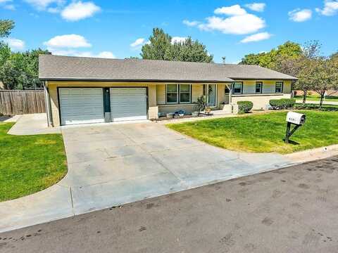 6124 Clarendon St, Bel Aire, KS 67220
