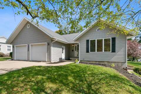 414 S Wisconsin Street, Mineral Point, WI 53565