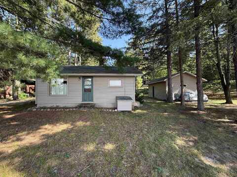 3147 Lakeshore Drive, Oxford, WI 53952