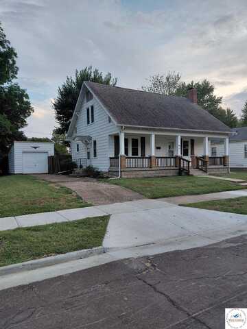 706 E 10th, Sedalia, MO 65301