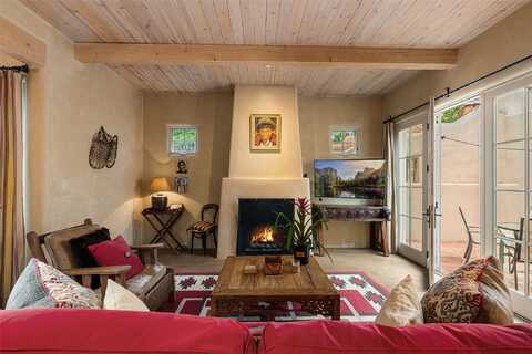 1 Cerro Gordo unit: B, Santa Fe, NM 87501