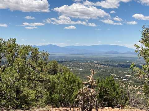 215 Double Arrow, Santa Fe, NM 87505