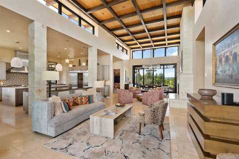 8 Camino Villenos, Santa Fe, NM 87506